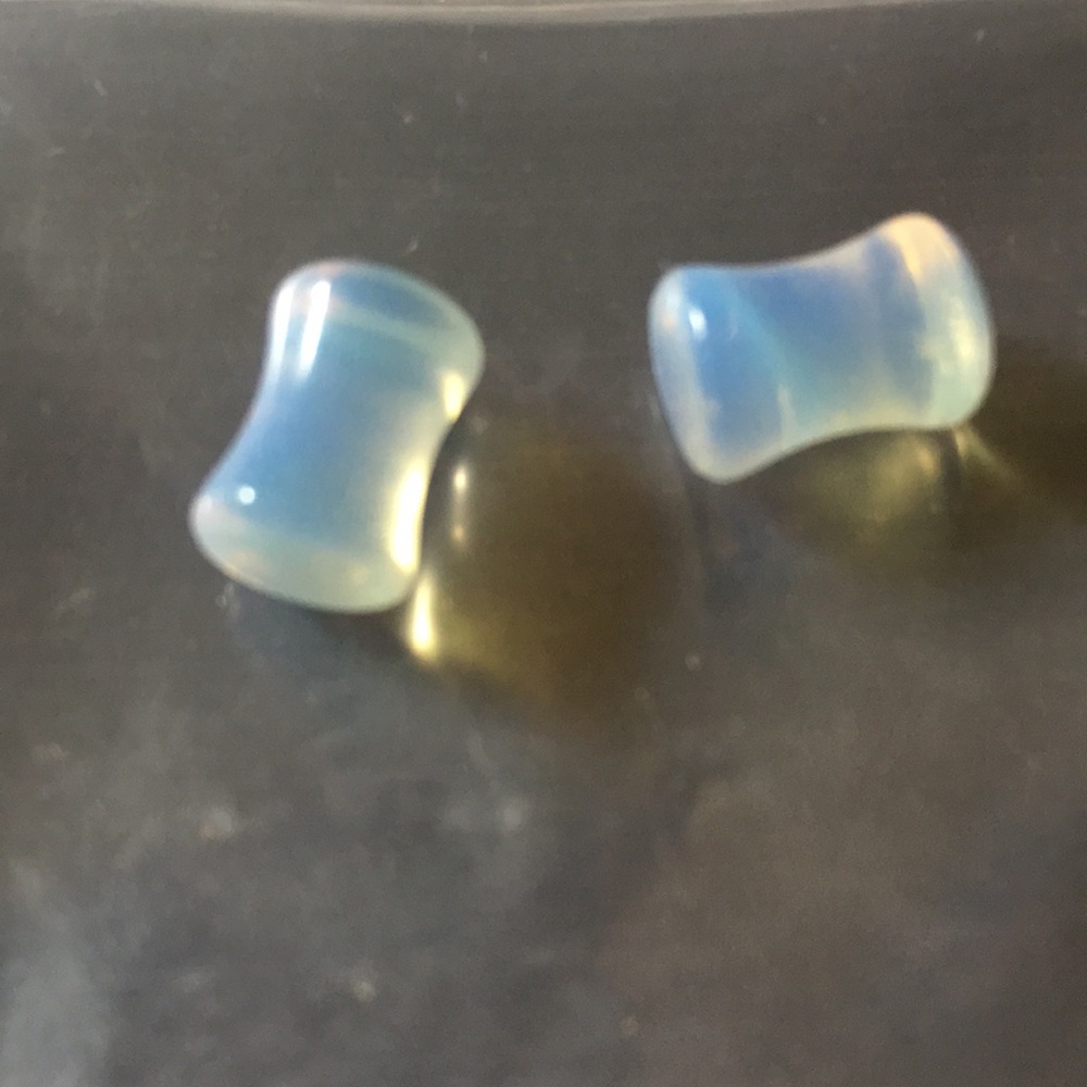 Flared edge tunnels 4g free with purchase